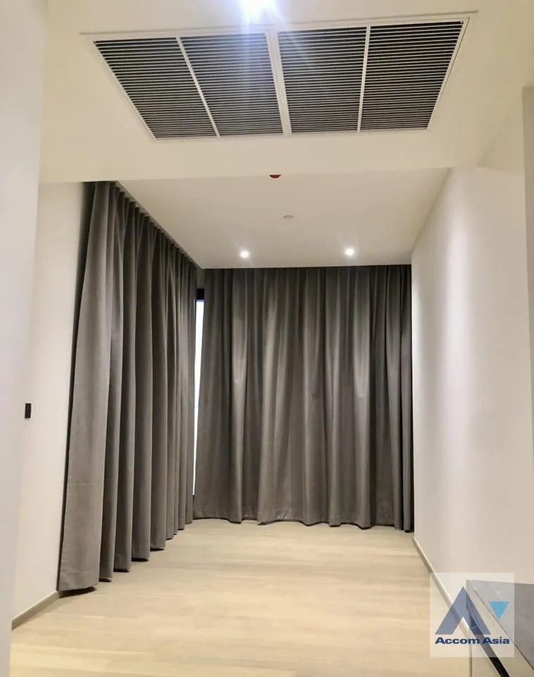 unit 1 Bedroom  Condominium For Sale in Ratchadaphisek, Bangkok  near MRT Rama 9 (AA37127)