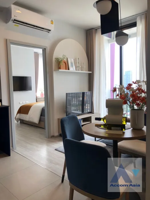 unit 2 Bedrooms  Condominium For Sale in Sukhumvit, Bangkok  near BTS Ekkamai (AA37145)