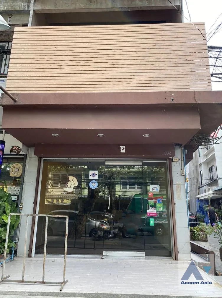 unit Building For Rent in Sathorn, Bangkok  near BTS Saint Louis (AA37157)
