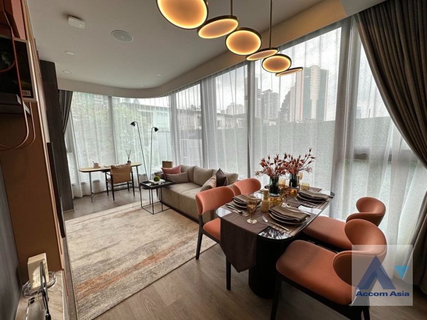  2  2 br Condominium For Sale in Silom ,Bangkok MRT Sam Yan at Whizdom Craftz Samyan AA37159
