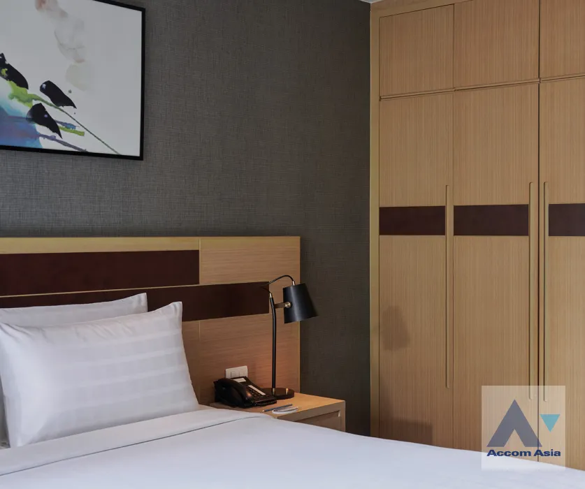8  Studio Apartment For Rent in Sukhumvit ,Bangkok MRT Sukhumvit - BTS Asok at Perfect for living of family AA37163