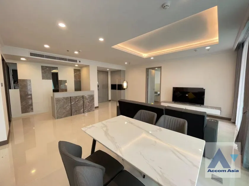 unit 2 Bedrooms  Condominium For Rent in Sukhumvit, Bangkok  near BTS Phrom Phong (AA37175)