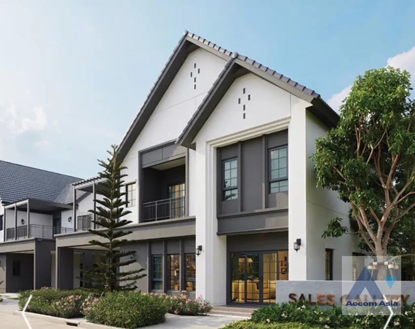 unit 4 Bedrooms  House For Sale in Samutprakan, Samutprakan  (AA37181)