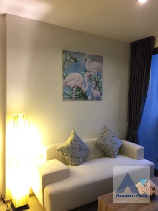 unit 1 Bedroom  Condominium For Sale in Sukhumvit, Bangkok  near BTS Ekkamai (AA37189)