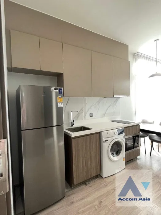 unit 1 Bedroom  Condominium For Rent in Sukhumvit, Bangkok  near BTS Ekkamai (AA37206)