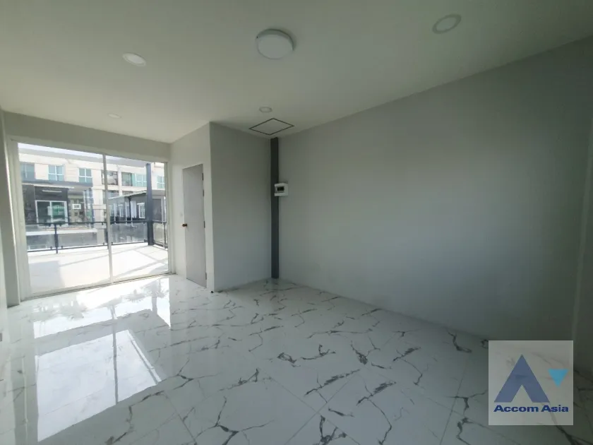 16  4 br Townhouse For Rent in Sukhumvit ,Bangkok BTS Punnawithi at Hallmark 2 Prestige Sukhumvit 64 AA37207