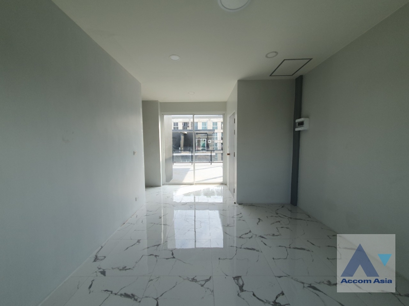 20  4 br Townhouse For Rent in Sukhumvit ,Bangkok BTS Punnawithi at Hallmark 2 Prestige Sukhumvit 64 AA37207