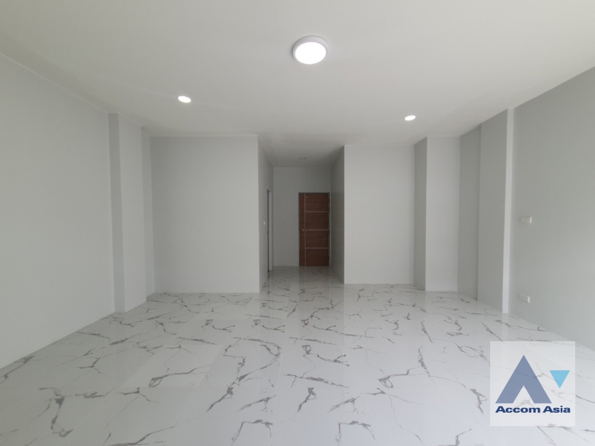 18  4 br Townhouse For Rent in Sukhumvit ,Bangkok BTS Punnawithi at Hallmark 2 Prestige Sukhumvit 64 AA37207