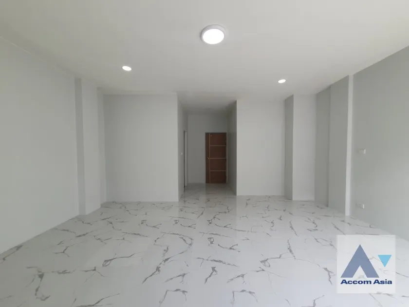 18  4 br Townhouse For Rent in Sukhumvit ,Bangkok BTS Punnawithi at Hallmark 2 Prestige Sukhumvit 64 AA37207