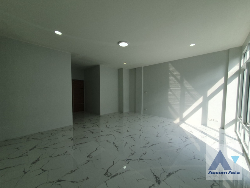 17  4 br Townhouse For Rent in Sukhumvit ,Bangkok BTS Punnawithi at Hallmark 2 Prestige Sukhumvit 64 AA37207