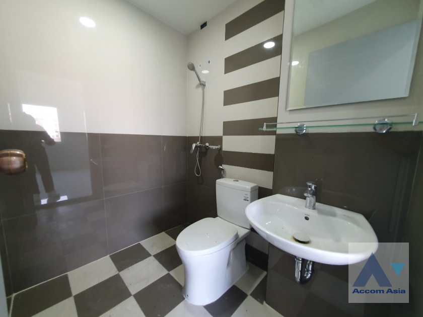 28  4 br Townhouse For Rent in Sukhumvit ,Bangkok BTS Punnawithi at Hallmark 2 Prestige Sukhumvit 64 AA37207