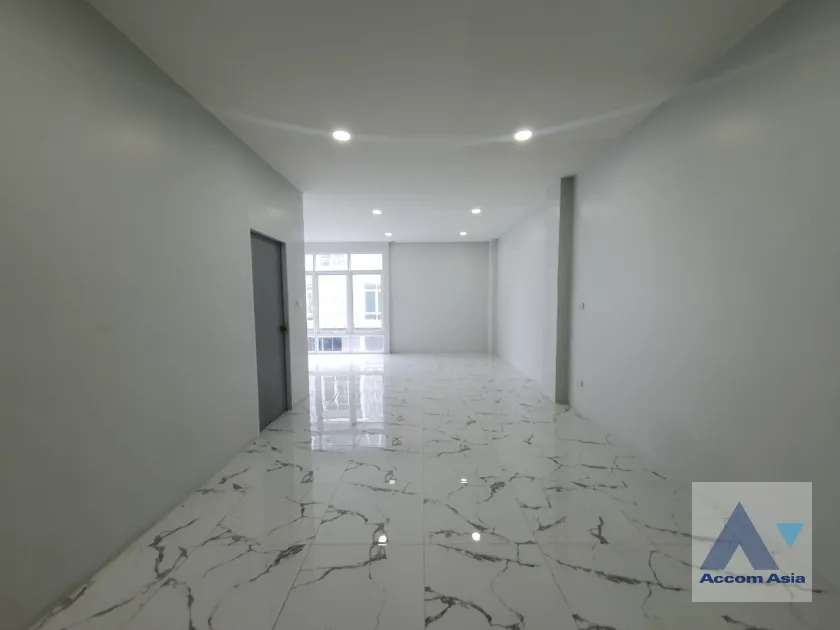 36  4 br Townhouse For Rent in Sukhumvit ,Bangkok BTS Punnawithi at Hallmark 2 Prestige Sukhumvit 64 AA37207