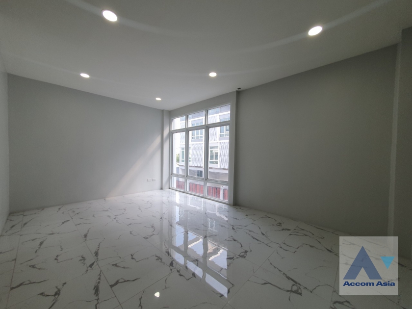 35  4 br Townhouse For Rent in Sukhumvit ,Bangkok BTS Punnawithi at Hallmark 2 Prestige Sukhumvit 64 AA37207