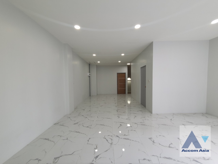 27  4 br Townhouse For Rent in Sukhumvit ,Bangkok BTS Punnawithi at Hallmark 2 Prestige Sukhumvit 64 AA37207