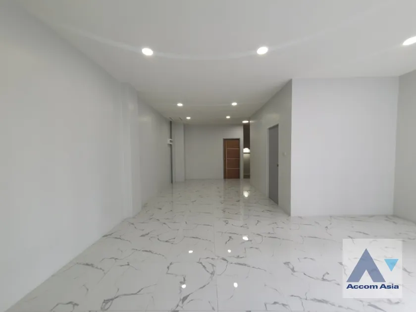 27  4 br Townhouse For Rent in Sukhumvit ,Bangkok BTS Punnawithi at Hallmark 2 Prestige Sukhumvit 64 AA37207