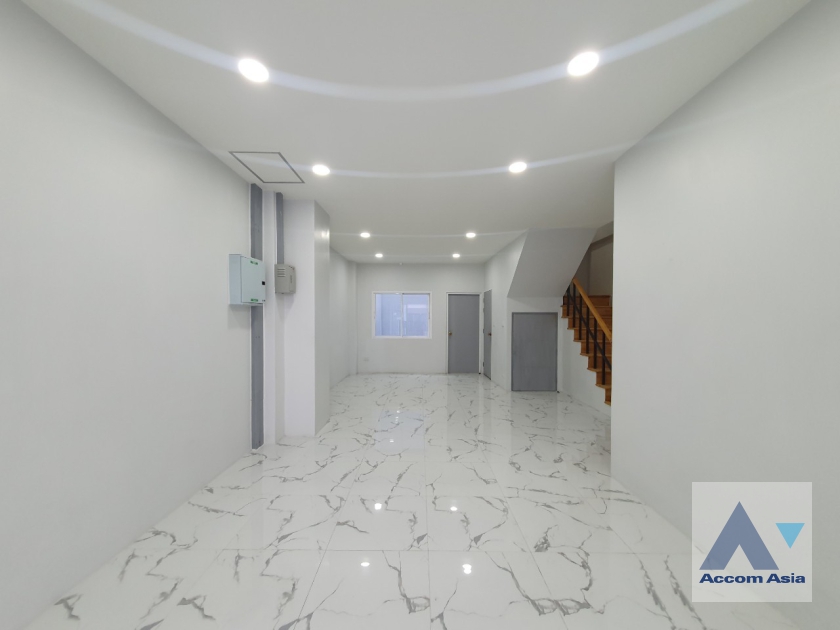  1  4 br Townhouse For Rent in Sukhumvit ,Bangkok BTS Punnawithi at Hallmark 2 Prestige Sukhumvit 64 AA37207