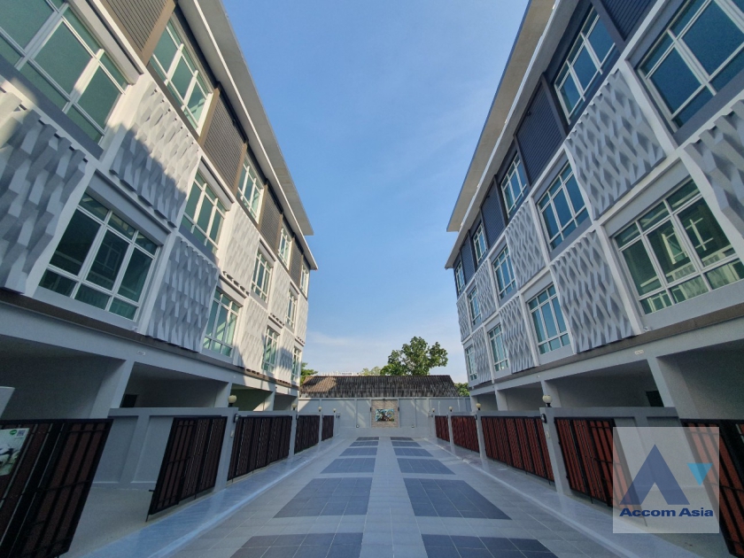  2  4 br Townhouse For Rent in Sukhumvit ,Bangkok BTS Punnawithi at Hallmark 2 Prestige Sukhumvit 64 AA37207