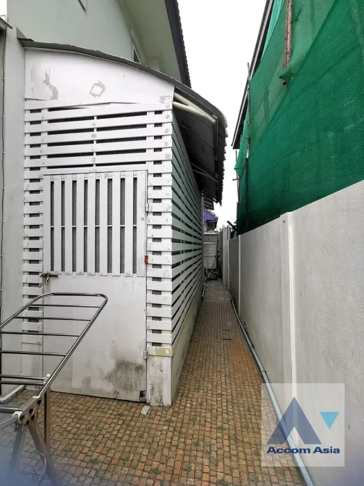 9  4 br House For Sale in Phaholyothin ,Bangkok  AA37215