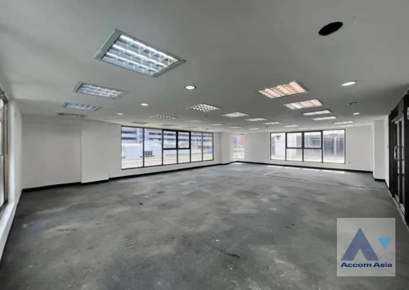 8  Building For Rent in Charoen Nakhon ,Bangkok BTS Krung Thon Buri AA37218