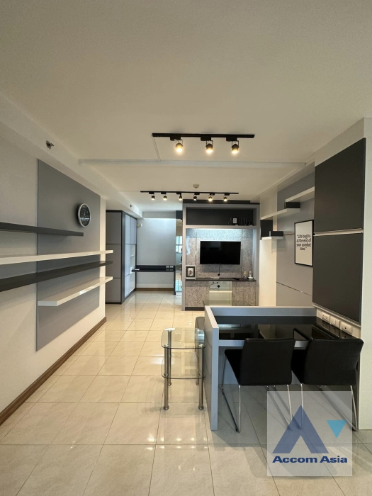  2  2 br Condominium for rent and sale in Ratchadaphisek ,Bangkok BTS Ekkamai at Supalai Park Ekkamai Thonglor AA37223