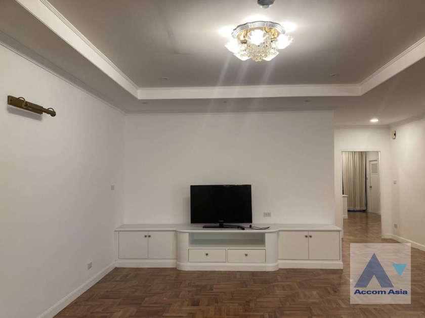 10  3 br Apartment For Rent in Sukhumvit ,Bangkok MRT Sukhumvit - BTS Asok at Spacious space with a cozy AA37229