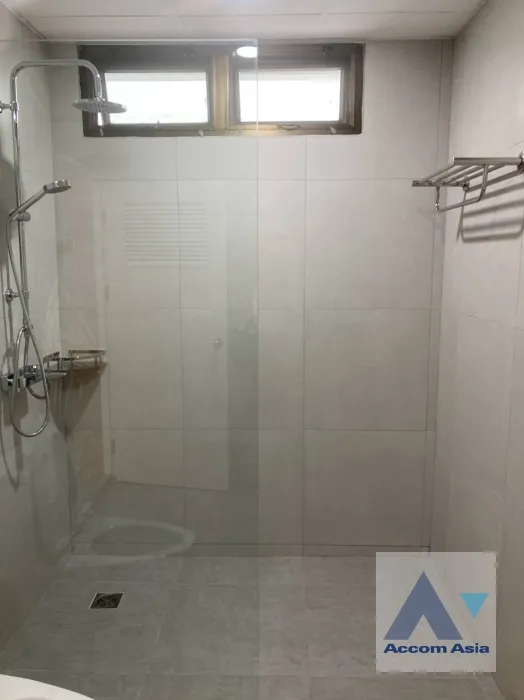 15  3 br Apartment For Rent in Sukhumvit ,Bangkok MRT Sukhumvit - BTS Asok at Spacious space with a cozy AA37229