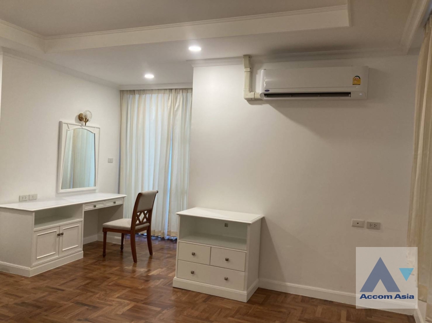 13  3 br Apartment For Rent in Sukhumvit ,Bangkok MRT Sukhumvit - BTS Asok at Spacious space with a cozy AA37229