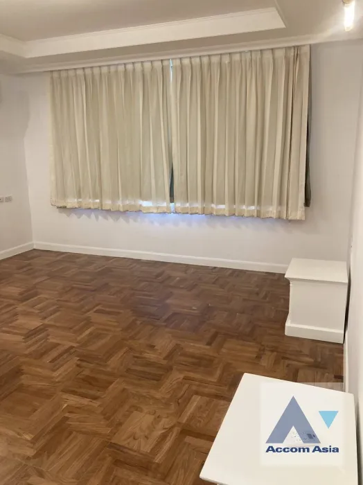 12  3 br Apartment For Rent in Sukhumvit ,Bangkok MRT Sukhumvit - BTS Asok at Spacious space with a cozy AA37229