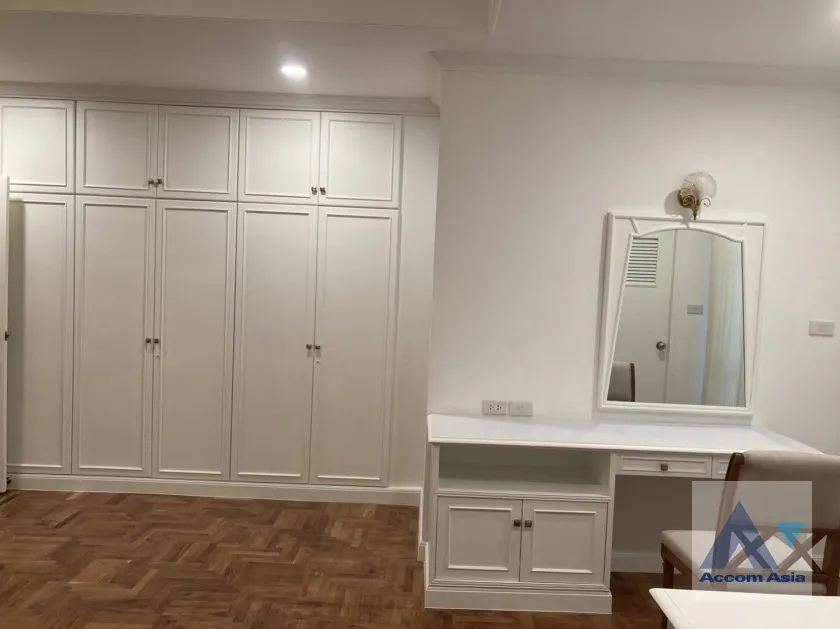 14  3 br Apartment For Rent in Sukhumvit ,Bangkok MRT Sukhumvit - BTS Asok at Spacious space with a cozy AA37229