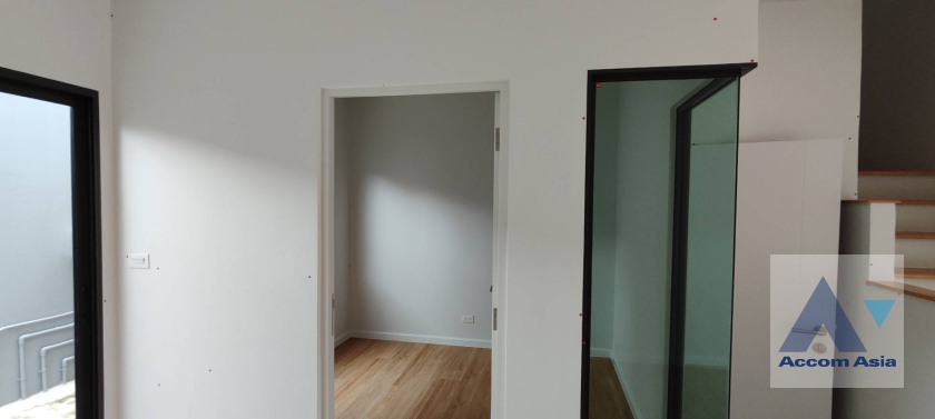  1  2 br Townhouse For Rent in Samutprakan ,Samutprakan  AA37233