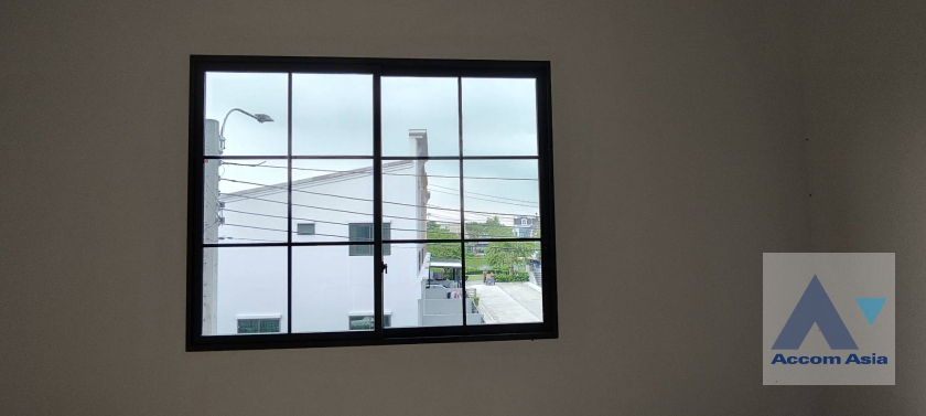 5  2 br Townhouse For Rent in Samutprakan ,Samutprakan  AA37233