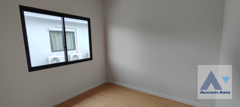 6  2 br Townhouse For Rent in Samutprakan ,Samutprakan  AA37233