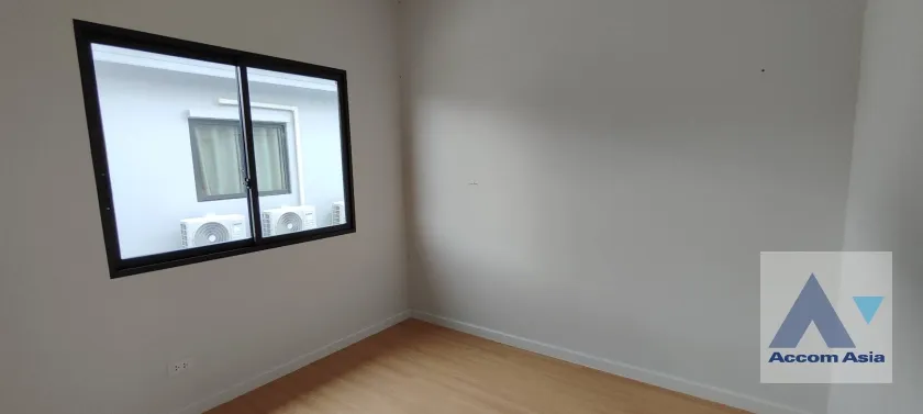 6  2 br Townhouse For Rent in Samutprakan ,Samutprakan  AA37233