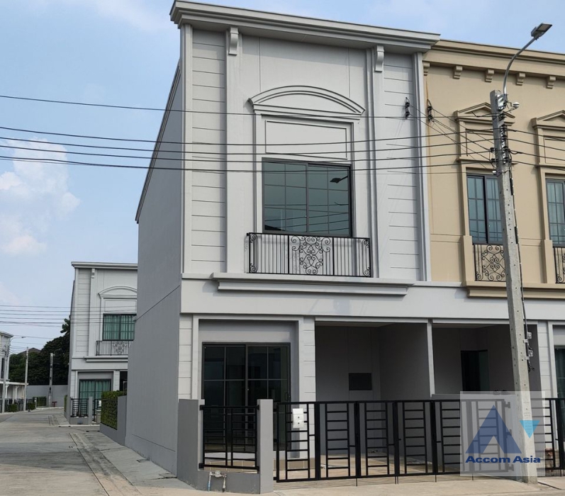  2  2 br Townhouse For Rent in Samutprakan ,Samutprakan  AA37233
