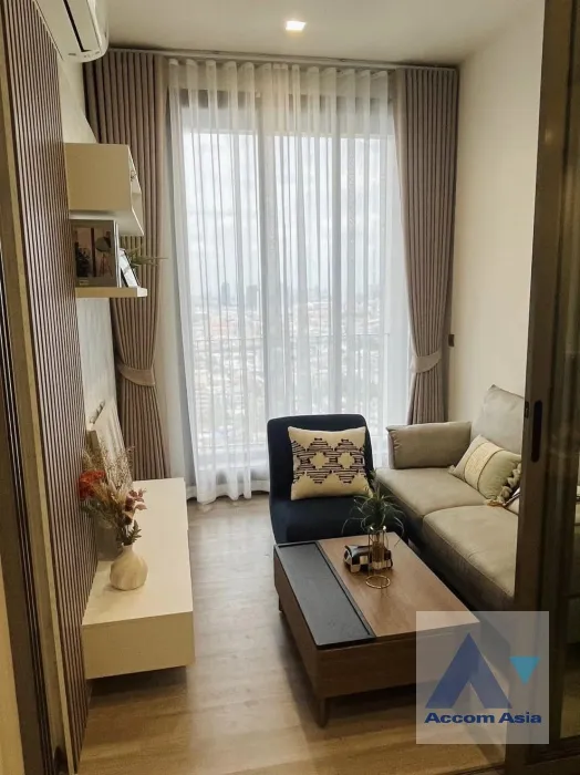 unit 1 Bedroom  Condominium For Rent & Sale in Rama 3, Bangkok  near BTS Saphan Taksin (AA37238)