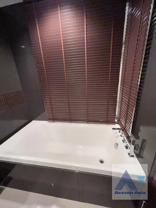 9  1 br Condominium For Sale in Sathorn ,Bangkok BTS Saphan Taksin at RHYTHM Sathorn “The Slow Collection” AA37241