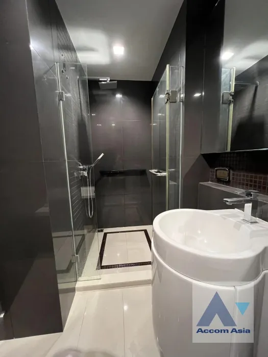 8  1 br Condominium For Sale in Sathorn ,Bangkok BTS Saphan Taksin at RHYTHM Sathorn “The Slow Collection” AA37241