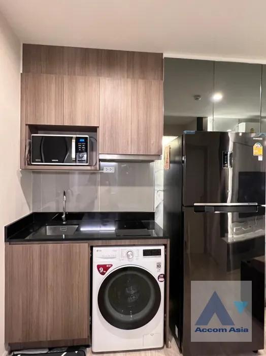 unit 1 Bedroom  Condominium For Sale in Bang Na, Bangkok  near BTS Bang Na (AA37271)