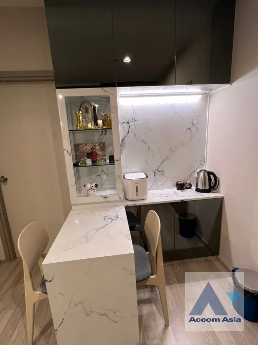 unit 1 Bedroom  Condominium For Sale in Bang Na, Bangkok  near BTS Bang Na (AA37271)