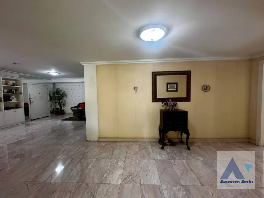5  3 br Condominium For Sale in Sukhumvit ,Bangkok BTS Phrom Phong at Turnberry AA37289