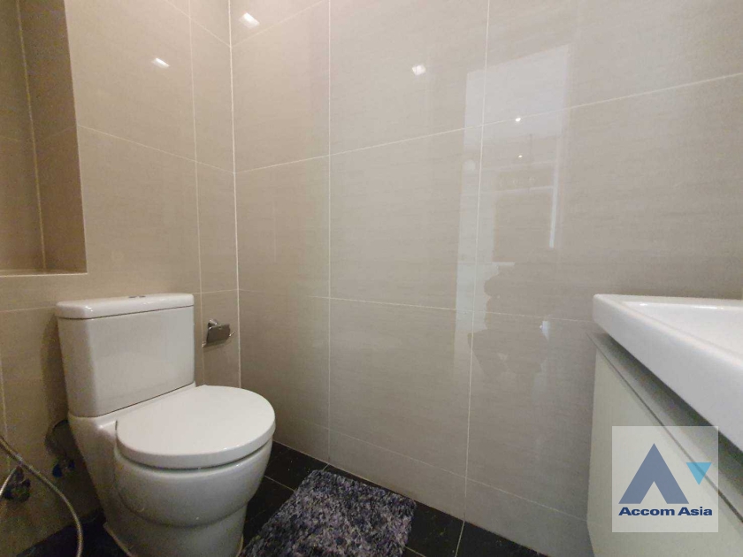 27  2 br Condominium For Sale in Sukhumvit ,Bangkok BTS Phrom Phong at Park Origin Phrom Phong AA37293