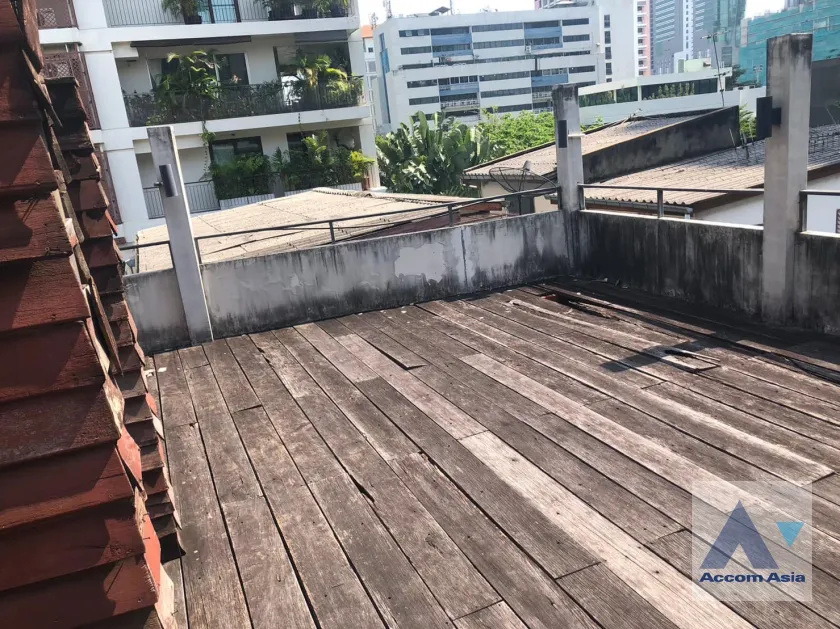 7  Shophouse For Rent in Silom ,Bangkok BTS Saint Louis AA37300