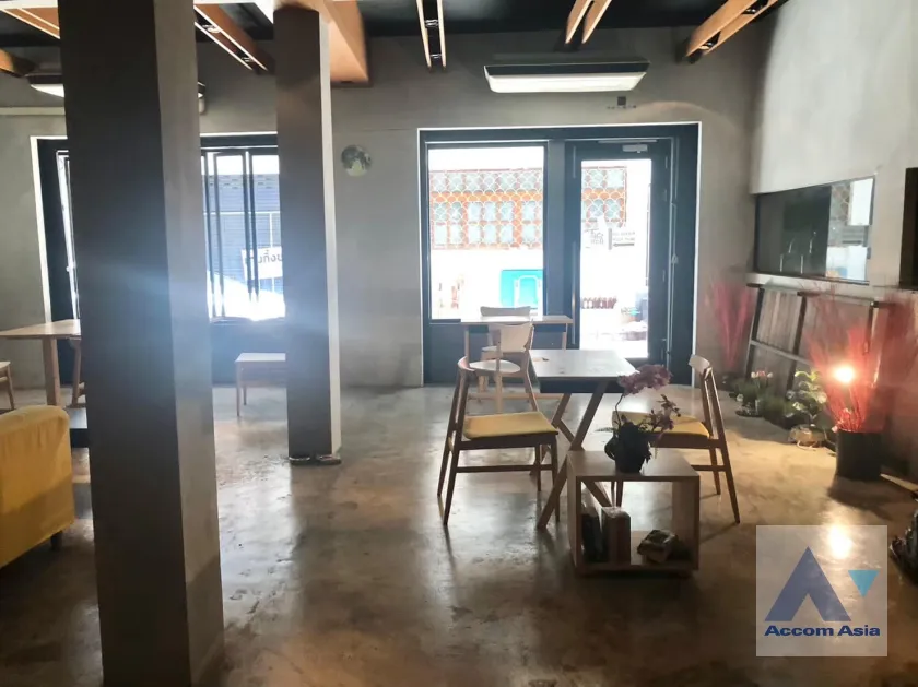 unit Shophouse For Rent in Silom, Bangkok  near BTS Saint Louis (AA37300)