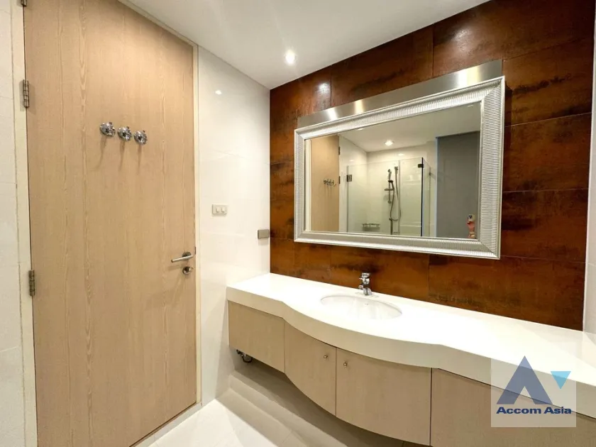 10  2 br Condominium for rent and sale in Ploenchit ,Bangkok BTS Chitlom at Grand Langsuan AA37308