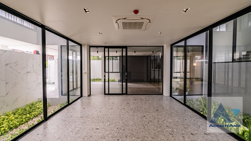 4  House For Rent in Sukhumvit ,Bangkok  AA37323