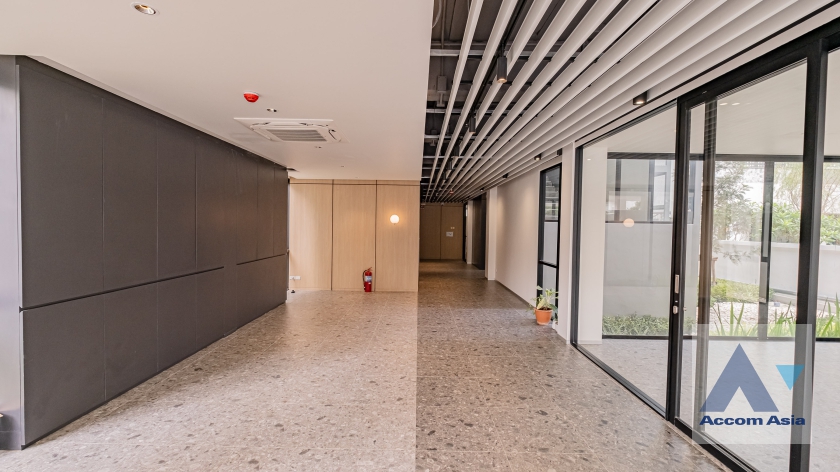 6  House For Rent in Sukhumvit ,Bangkok  AA37323