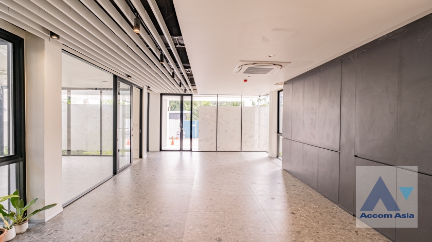 7  House For Rent in Sukhumvit ,Bangkok  AA37323