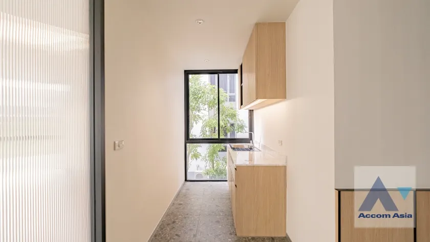 11  House For Rent in Sukhumvit ,Bangkok  AA37323