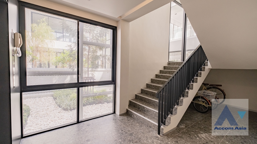 9  House For Rent in Sukhumvit ,Bangkok  AA37323