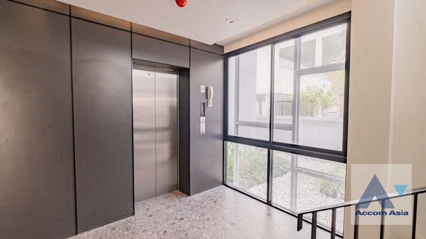 10  House For Rent in Sukhumvit ,Bangkok  AA37323